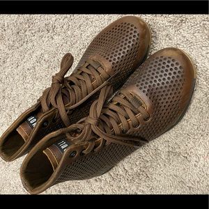 High Top NO BULL coffee leather trainers womens 8